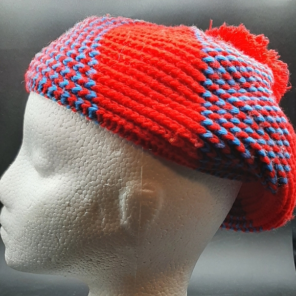 Vintage Handcrafted Knit Beret Tam Hat Unisex One Size Red & Blue Pom Pom Taiwan - Picture 4 of 8